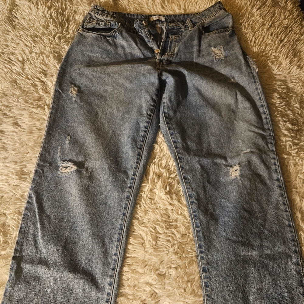 Forever 21 Women's Light Blue Ripped Boyfriend Jeans